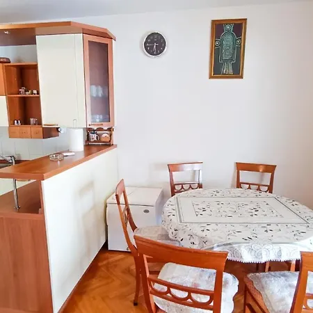 Apartment Huanita Promajna Exterior photo