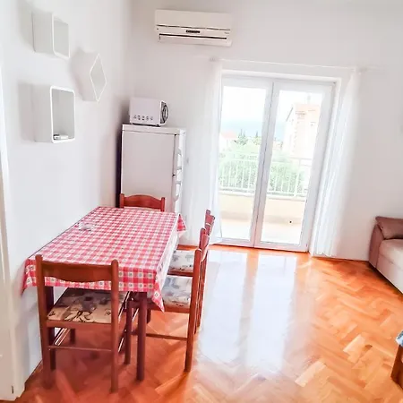 Apartment Huanita Promajna Exterior photo