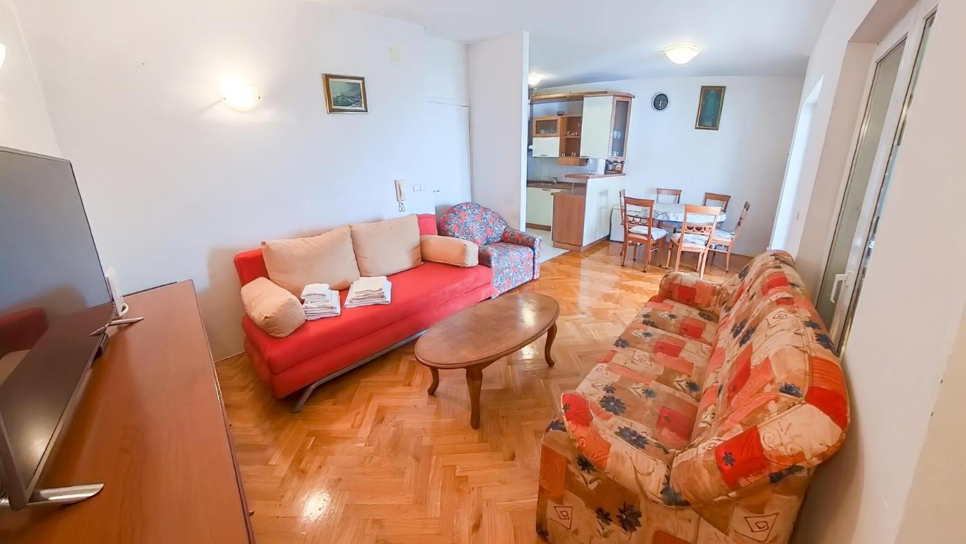 Huanita Apartment *