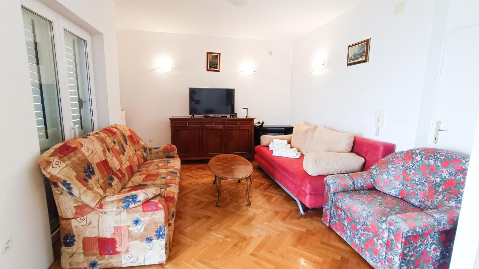 Huanita Apartment *