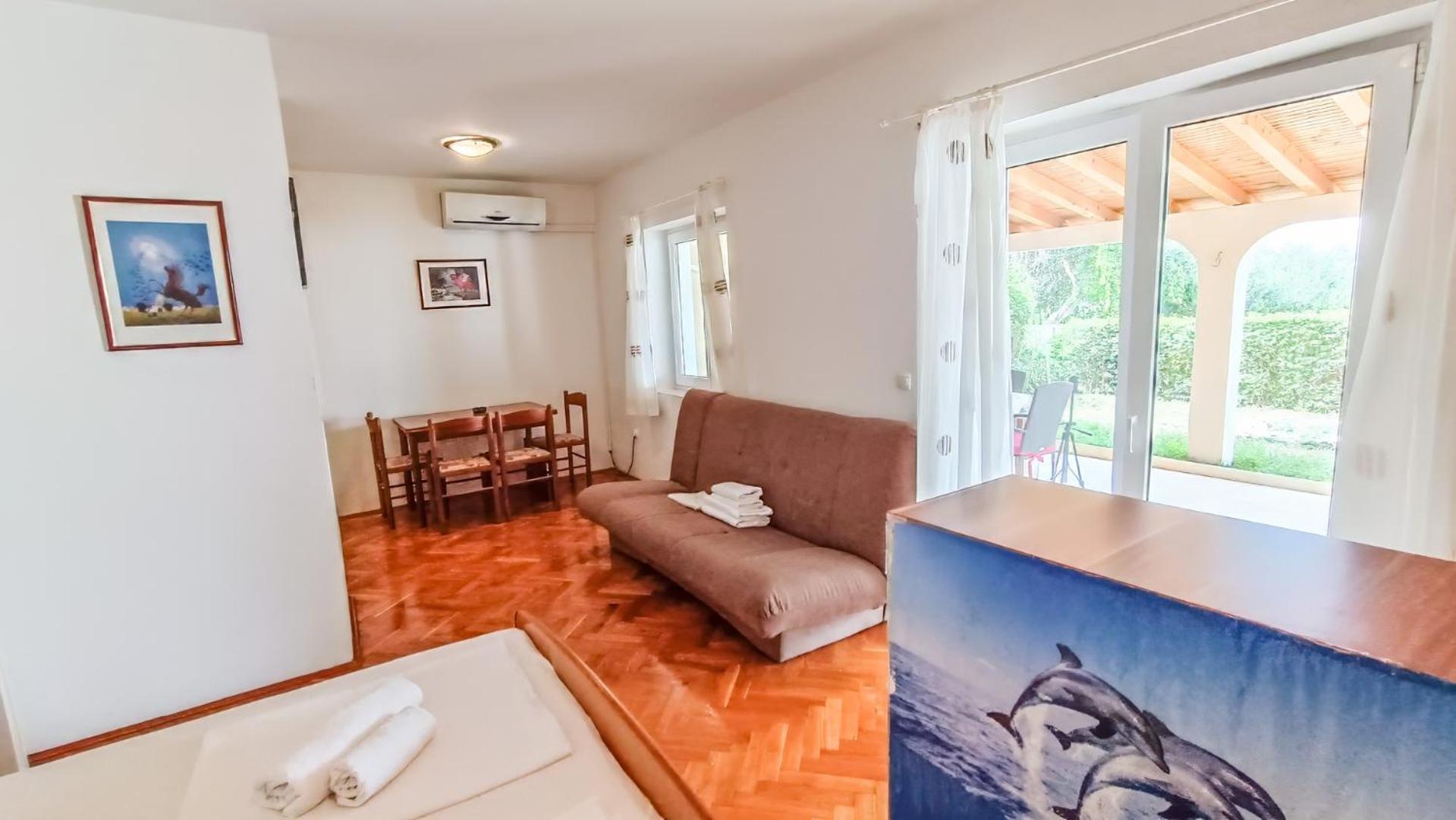 Huanita Apartment Promajna